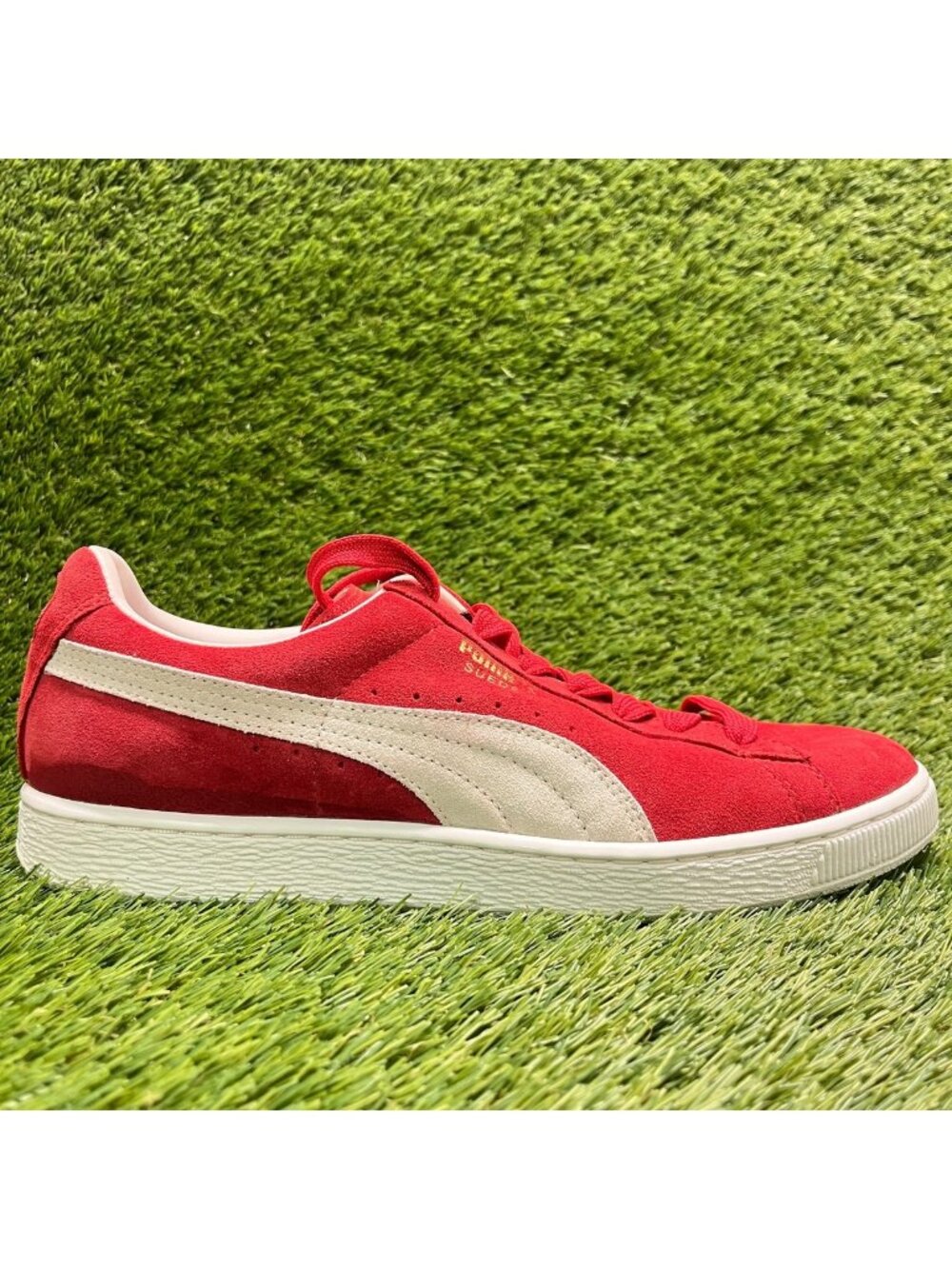 PUMA Suede Classic XXI Mens Size 11 Red White Athletic Walking Shoes Sneakers